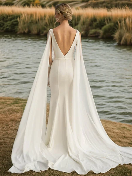 Sheath V-neck Court Train...