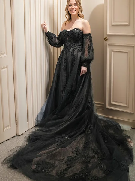 Ball-Gown Sweetheart Chapel...