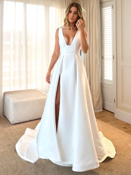 A-line V-neck Court Train...