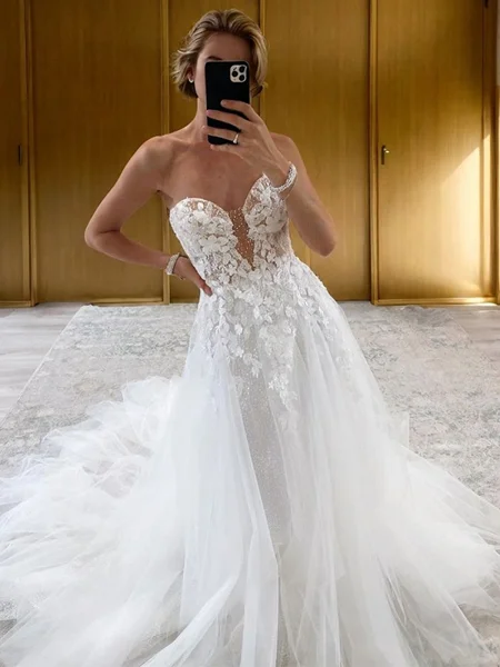 A-line Sweetheart Appliques Lace Chapel Train Tulle Corset Wedding Dress