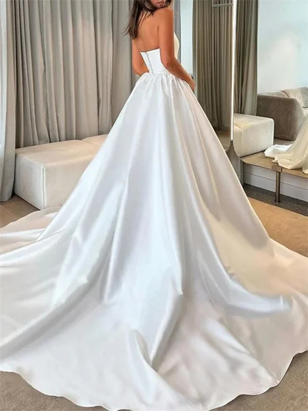 A-line Straight Court Train...