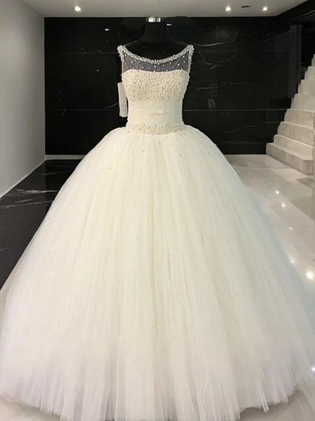 Ball Gown Scoop...