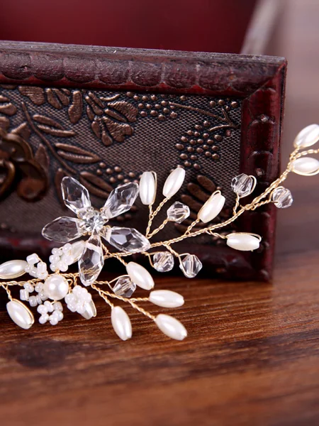 Simple Pearls Headpieces