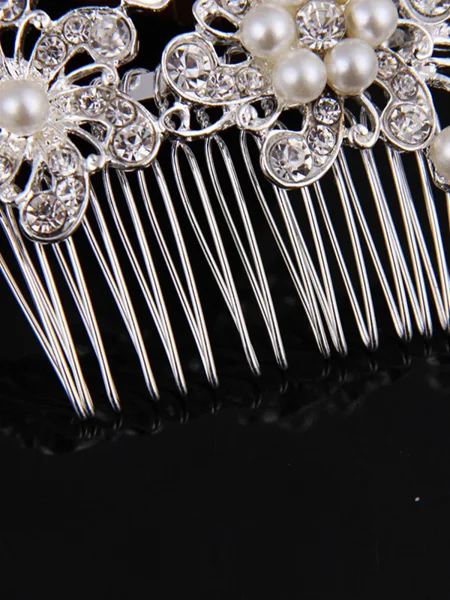 Fashionable Flowers Alloy...