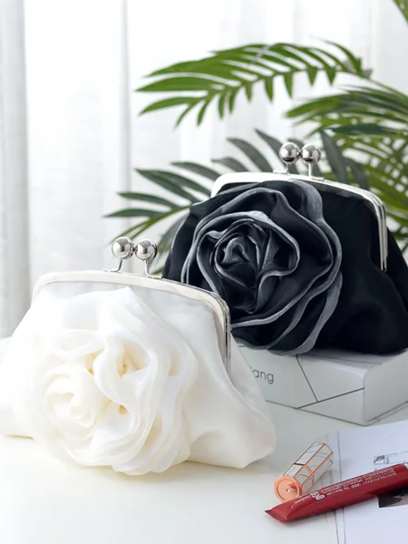 Gorgeous Silk With Flower...