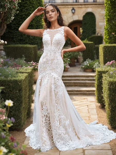 Sheath Tulle Appliques Lace Scoop Sleeveless Court Train Wedding Dress