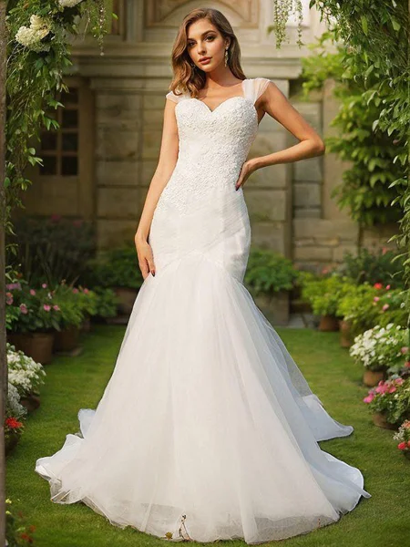 Trumpet/Mermaid Tulle Applique Sweetheart Sleeveless Sweep Train Wedding Dresses