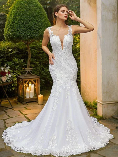 Trumpet/Mermaid Tulle Lace Scoop Sleeveless Court Train Wedding Dresses