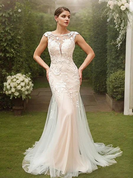 Sheath/Column Tulle Lace Scoop Sleeveless Court Train Wedding Dresses