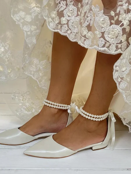 Women's PU With Pearl Closed Toe Flat Heel Wedding Shoes