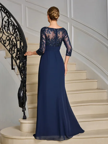 Sheath V-neck 3/4 Sleeves...