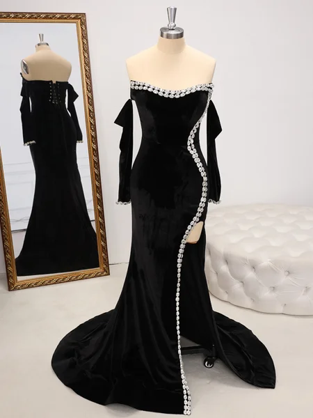 Sheath Straight Long Sleeves Rhinestone Sweep Train Velvet Dress