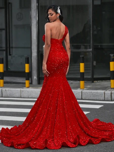 Mermaid One-Shoulder Court...