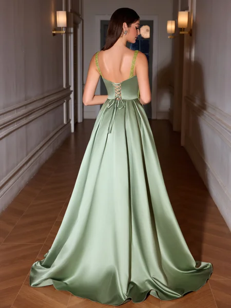 Sheath Square Pleated Sweep...