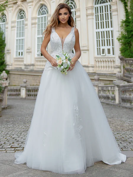 A-line/Princess Tulle V-neck Sleeveless Sweep Train Wedding Dress