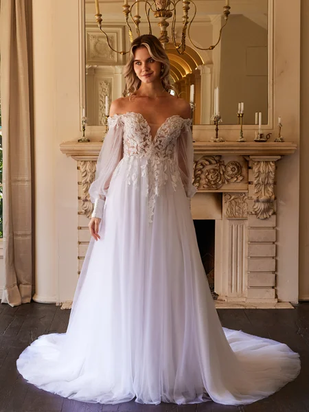 A-Line/Princess Tulle Applique Off-the-Shoulder Long Sleeves Chapel Train Wedding Dresses