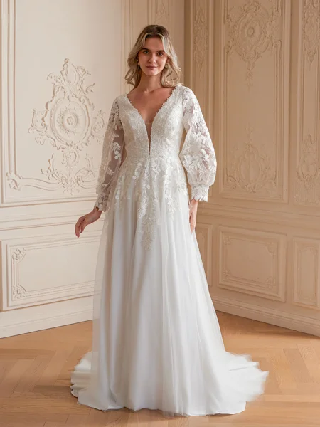 A-Line/Princess Tulle Lace V-neck Long Sleeves Court Train Wedding Dresses