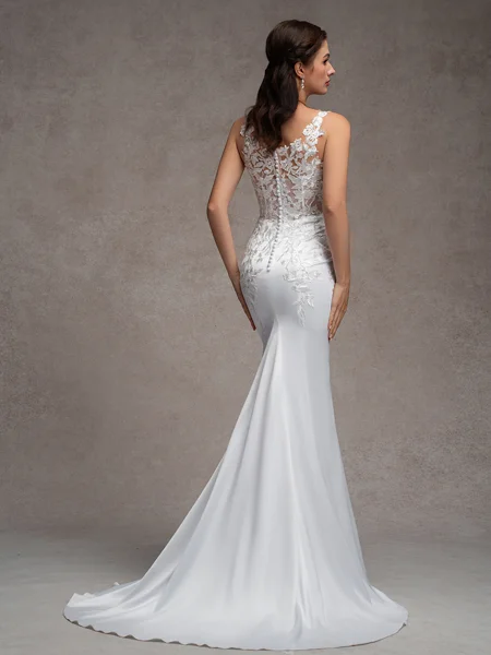 Sheath V-neck Appliques...