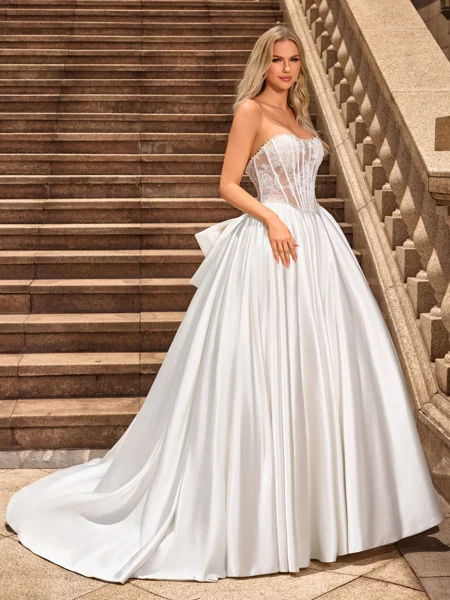 Ball Gown Satin Sweetheart Sleeveless Court Train Wedding Dresses