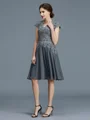 A-Line/Princess V-neck Knee-Length Chiffon Mother of the Bride Dresses With Appliques Lace