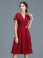 A-Line/Princess V-neck Knee-Length Chiffon Mother of the Bride Dresses With Ruffles