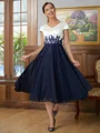 A-Line/Princess V-neck Tea-Length Chiffon Mother of the Bride Dresses Applique