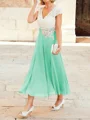 A-Line/Princess V-neck Tea-Length Chiffon Mother of the Bride Dresses With Lace Applique