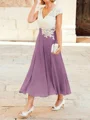 A-Line/Princess V-neck Tea-Length Chiffon Mother of the Bride Dresses With Lace Applique