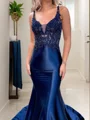Trumpet/Mermaid V-neck Court Train Silk Like Satin Prom Dresses With Appliques Lace
