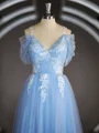 A-Line/Princess V-neck Sweep Train Tulle Prom Dresses With Appliques Lace
