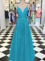 A-Line/Princess V-neck Floor-Length Tulle Prom Dresses With Appliques Lace