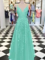A-Line/Princess V-neck Floor-Length Tulle Prom Dresses With Appliques Lace