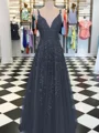 A-Line/Princess V-neck Floor-Length Tulle Prom Dresses With Appliques Lace