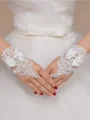 Chic Lace Bowknot Wedding Gloves