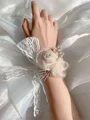 Delicate Lace Wrist Corsage