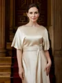 Sheath/Column Silk Like Satin Ruched Scoop Short Sleeves Tea-Length Mother of the Bride Dresses