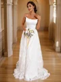 A-Line/Princess Lace Applique Spaghetti Straps Sleeveless Sweep Train Wedding Dresses