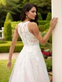A-Line/Princess Tulle Lace V-neck Sleeveless Court Train Wedding Dresses