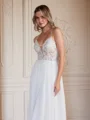 A-Line/Princess Chiffon Lace V-neck Sleeveless Sweep/Brush Train Wedding Dresses