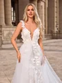 Sheath/Column Tulle Scoop Sleeveless Cathedral Train Wedding Dresses