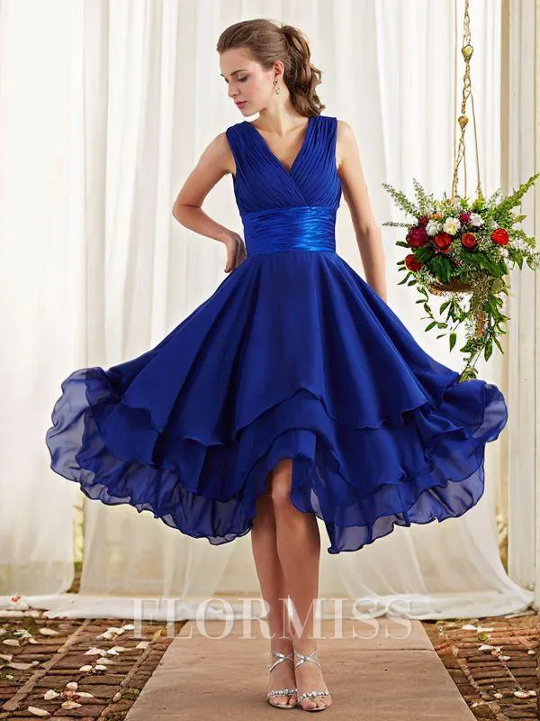 A-line/Princess V-neck Tea-Length Chiffon Bridesmaid Dresses With Pleated