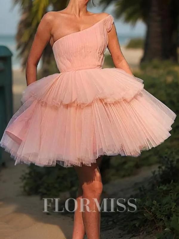 A-Line/Princess One-Shoulder Short/Mini Tulle Homecoming Dress With Cascading Ruffles