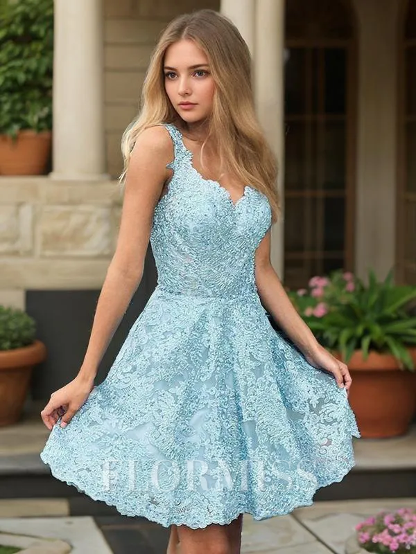 A-Line/Princess V-neck Short/Mini Lace Homecoming Dress