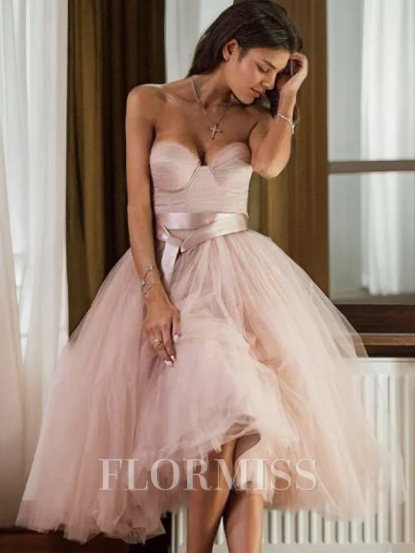 A-Line/Princess Sweetheart Tea-Length Tulle Homecoming Dress With Belt/Sash