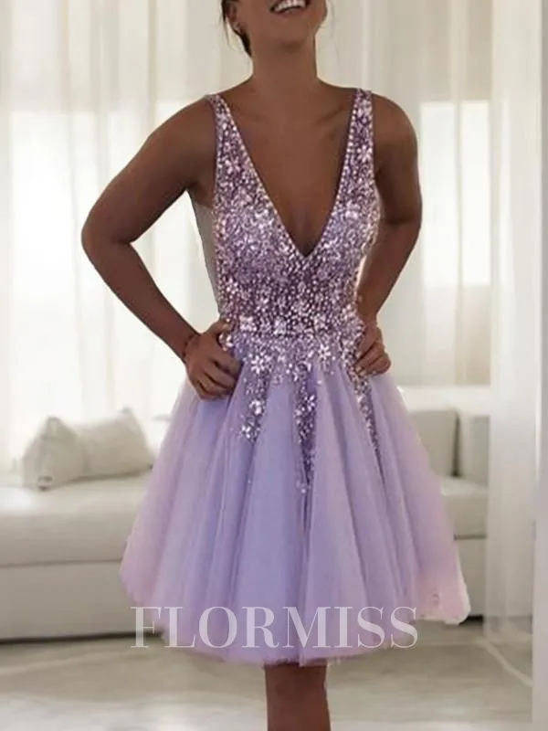 A-Line/Princess V-neck Short/Mini Tulle Homecoming Dress With Beading