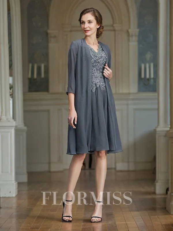 A-Line/Princess V-neck Knee-Length Chiffon Mother of the Bride Dresses With Appliques Lace