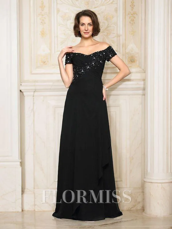 A-Line/Princess Off-the-Shoulder Sweep Train Chiffon Mother of the Bride Dresses With Appliques Lace