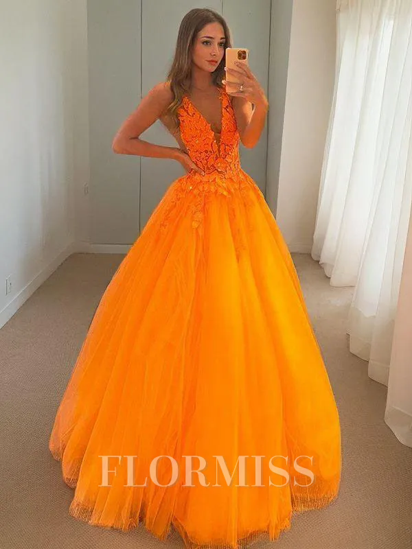 Ball Gown V-neck Floor-Length Tulle Prom Dress With Appliques Lace