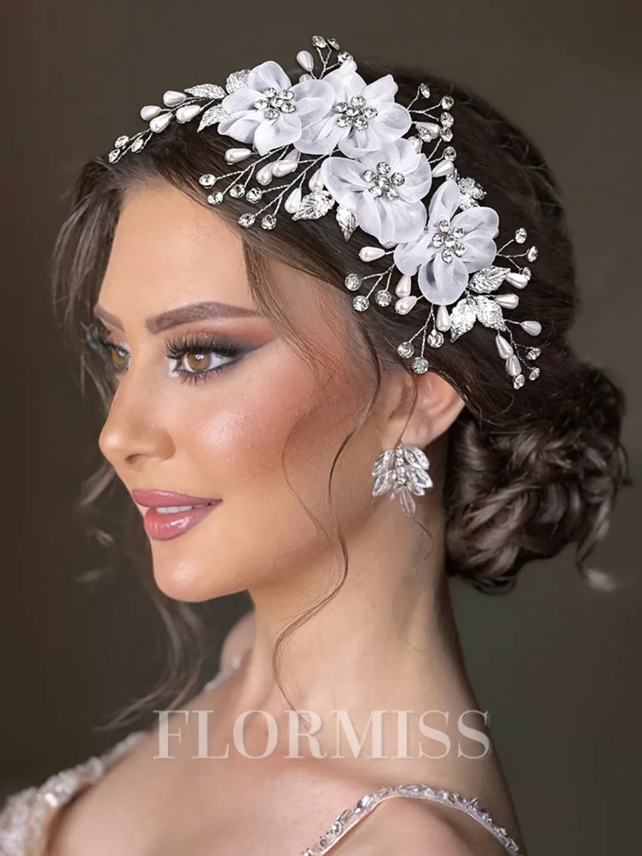 Elegant Pearls With Rhinestone Headpieces