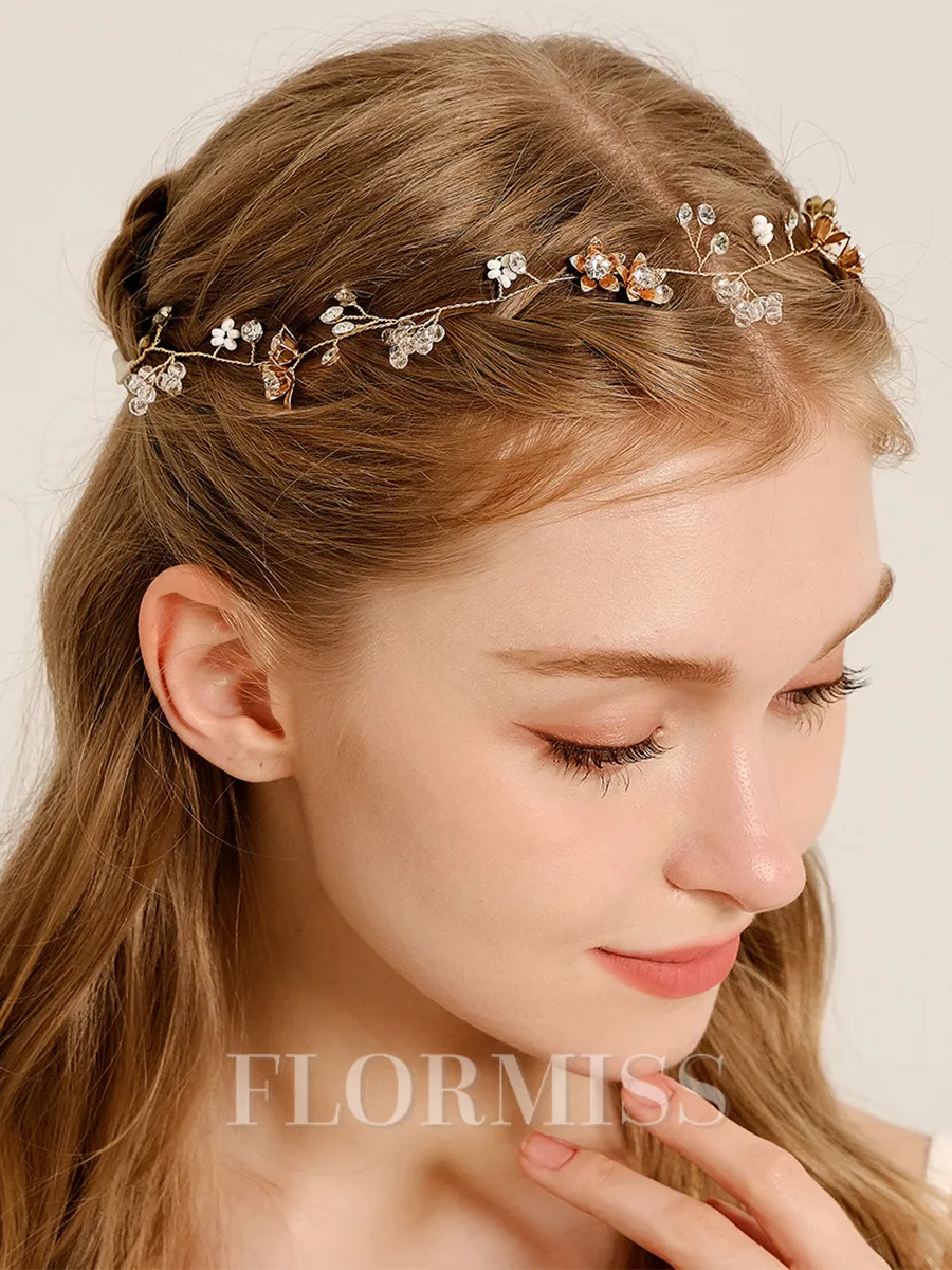 Simple Pearls With Rhinestone Headpieces